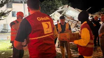 Kızılay'dan Sındırgı'daki depremzedelere beslenme desteği