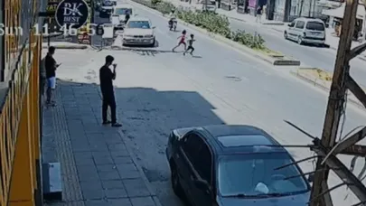 Feci kaza kamerada: 2 çocuktan biri hayatını kaybetti