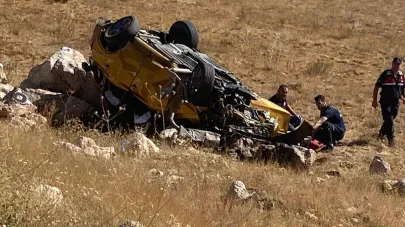 Otomobil şarampole uçtu: 1 ölü, 2 yaralı