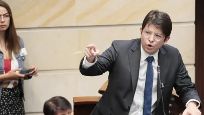 Kolombiya'da suikasta uğrayan başkan adayı hayatını kaybetti