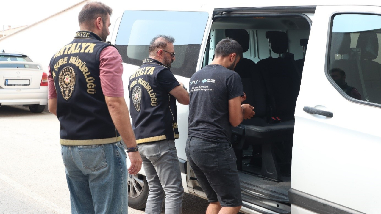 Antalya’da dev operasyon: 125 kişi gözaltına alındı