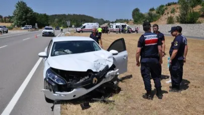 Amasya’da trafik kazası: İki araç çarpıştı!