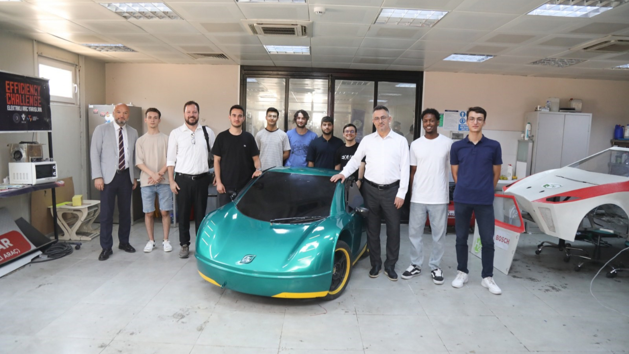BTÜ öğrencileri elektrikli ve hidrojenli araçlar üretiyor