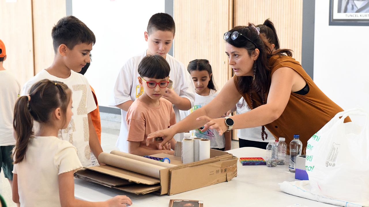 Minikler sanatı Yaşar Kemal’in izinden öğrendiler