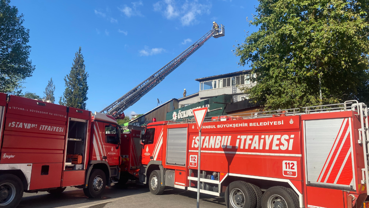 Beykoz’da çatı katında çıkan yangın korkuttu