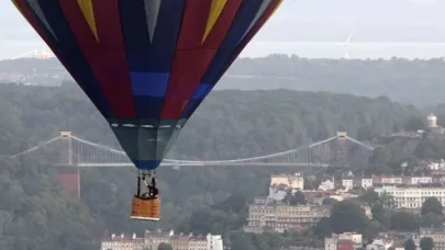 Hollanda’da korkunç kaza: Sıcak hava balonu düştü!
