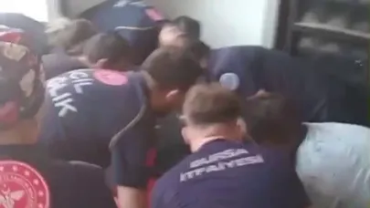 Yük asansörü zemine düştü!