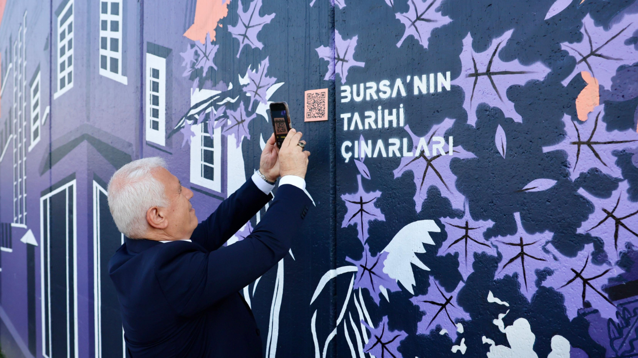 Bursa'nın duvarlarına QR kodlu sanat dokunuşu