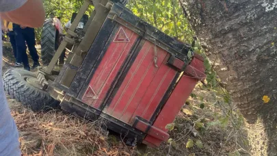 Düzce'de traktör devrildi: 4 yaralı