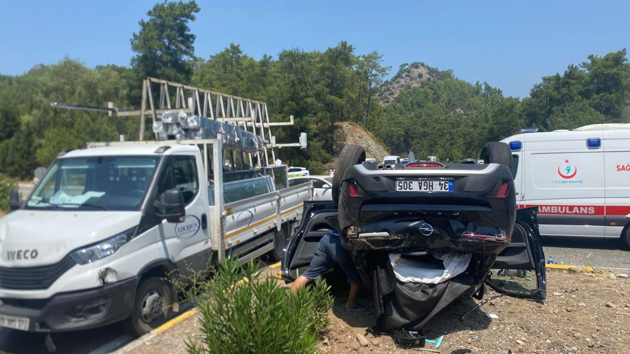 Dikkatsizlik kazaya neden oldu: 4 yaralı