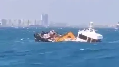 İstanbul’da fırtınada gemi battı: 4 kişi kurtarıldı