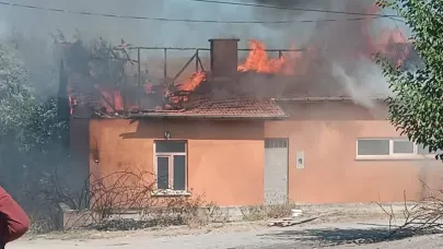 Süt toplama deposunda yangın paniği