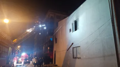 Pendik'te kablo deposunda korkutan yangın