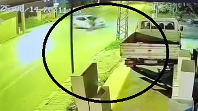 Dörtyol’da motosiklet ve otomobil çarpıştı