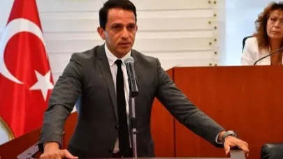Mücahit Birinci AK Parti üyeliğinden istifa etti