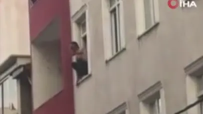 Ailesini rehin alan kişi 3. kattan atladı