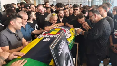 Sosyal medya yayıncısı 'Jrokez', son yolculuğuna uğurlandı