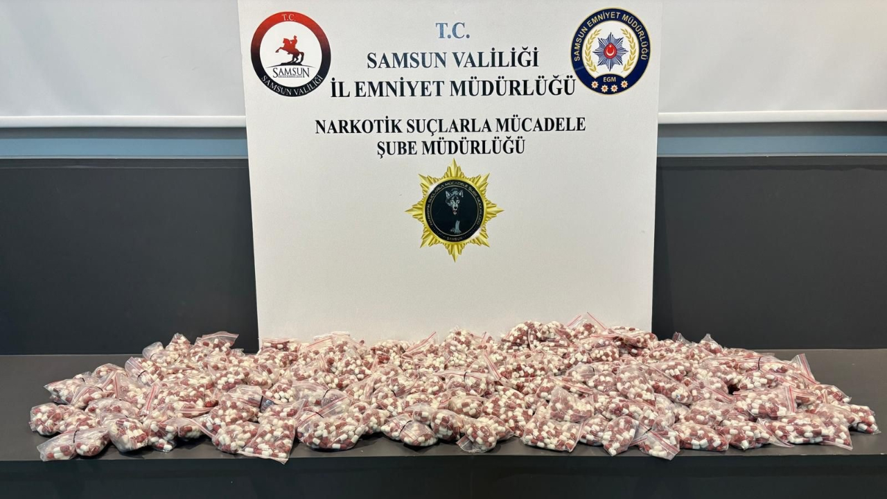 Samsun'da 11 bin 300 adet sentetik ecza ele geçirildi!