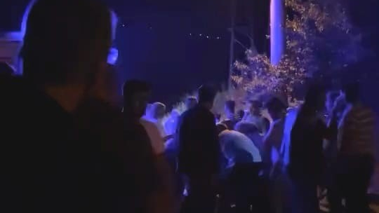 Devrilen traktörün sürücüsü ağır yaralandı