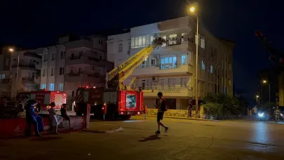 Ocakta unutulan tencere evi yaktı