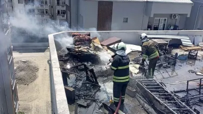 Çatıda çıkan yangına itfaiyeden hızlı müdahale