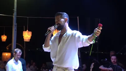 Mehmet Çevik, Bursa'da 20 yıl sonra yeniden sahne aldı