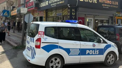 Soygun girşimine direnen kuyumcu yaralandı