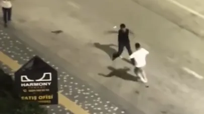 Bıçaklı saldıgan kadını ve arkadaşını darp etti