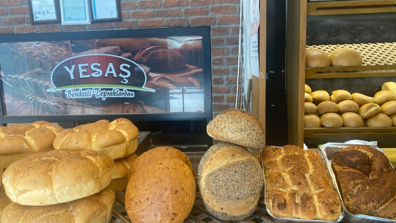 Yenişehir'de doğal domatesli ekmek üretimi başladı