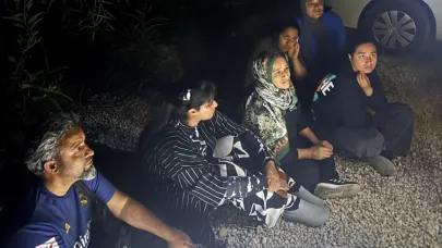 6 düzensiz göçmen ve 2 göçmen kaçakçısı yakalandı