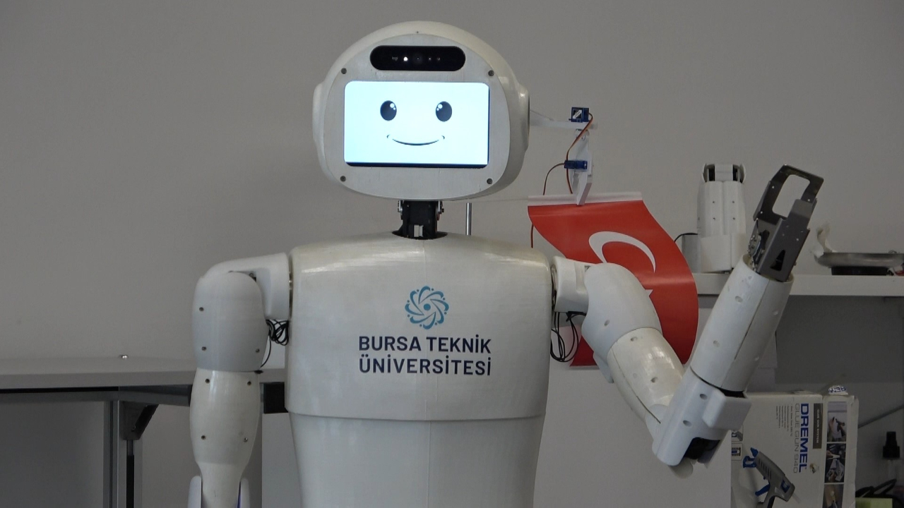 Yapay zeka destekli insansı robot geliştirildi