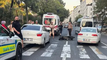 Yaya  geçidinde motosiklet kazası: 2 yaralı