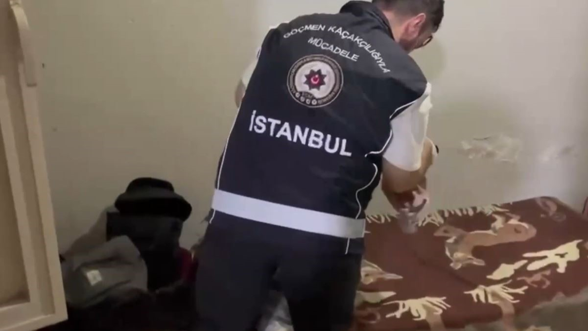 İstanbul'da göçmen operasyonu: 21 gözaltı