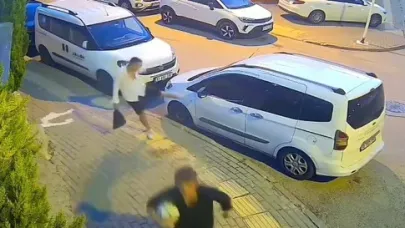 Bursa'da gençler araçların kaportasını çizip aynalarını kırdılar