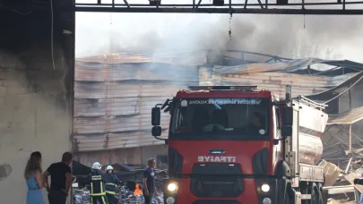 İş yeri deposu alevlere teslim oldu